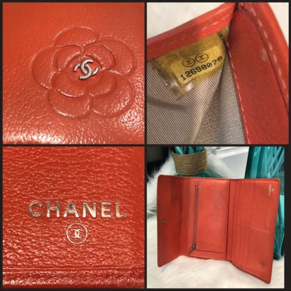 Beautiful authentic Chanel wallet on a chain - Picture 3 of 4